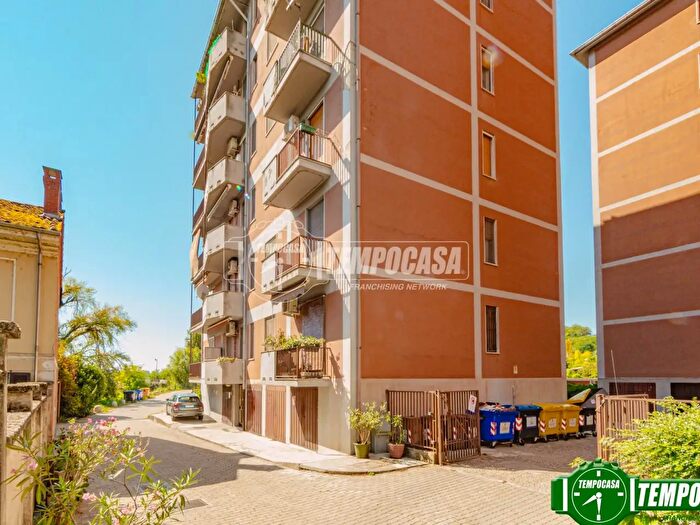 Appartamento bilocale in vendita in Via San Pietro in Verzolo, Pavia