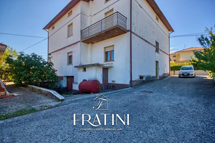 Casa con 14 locali in vendita in Via dei Sabini, SantEgidio Alla Vibrata