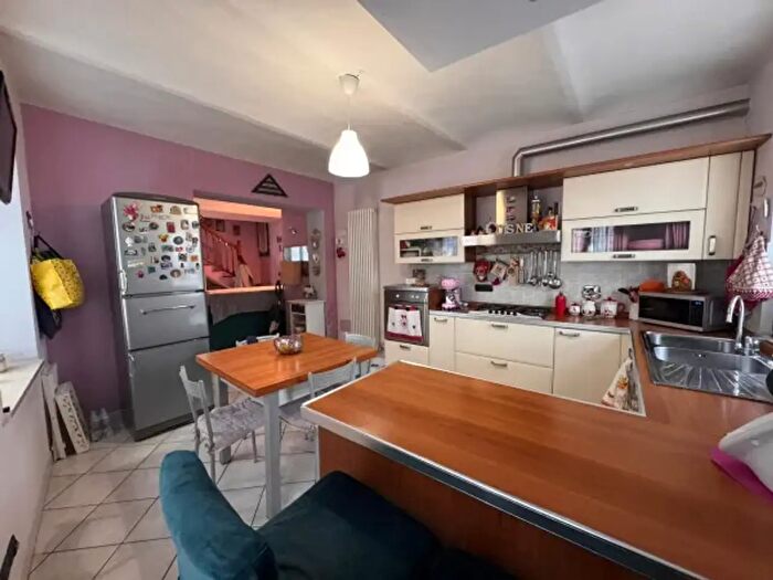 Casa trilocale in vendita in Via del Barcaiolo, Asti