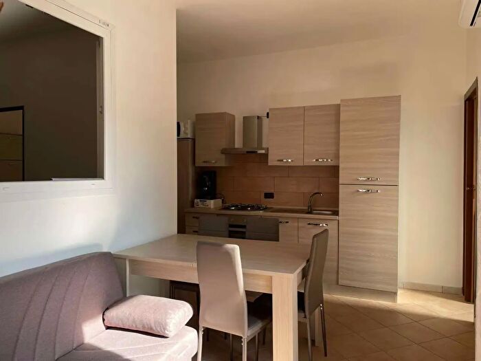 Casa quadrilocale in vendita in Via Assisi, Mondragone