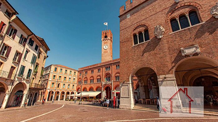 Casa quadrilocale in vendita in Treviso