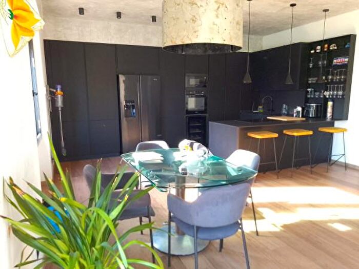 Appartamento con 5 locali in vendita in Via Fiume, Ladispoli