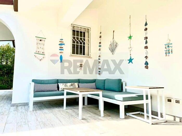 Casa con 7 locali in vendita in Forte Dei Marmi