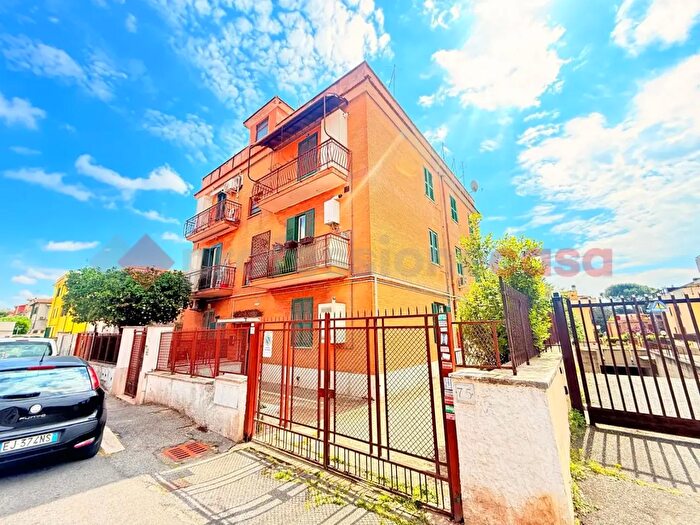 Appartamento monolocale in vendita in Via Temistocle Calisti, Roma