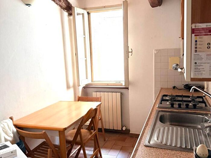 Appartamento trilocale in affitto in Via della Viola, Centro Storico, Perugia