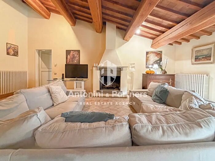 Appartamento con 5 locali in vendita in Via Giacomo Matteotti, Todi