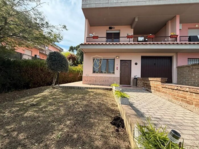 Casa con 5 locali in vendita in Via Principe Pignatelli I, Cepagatti