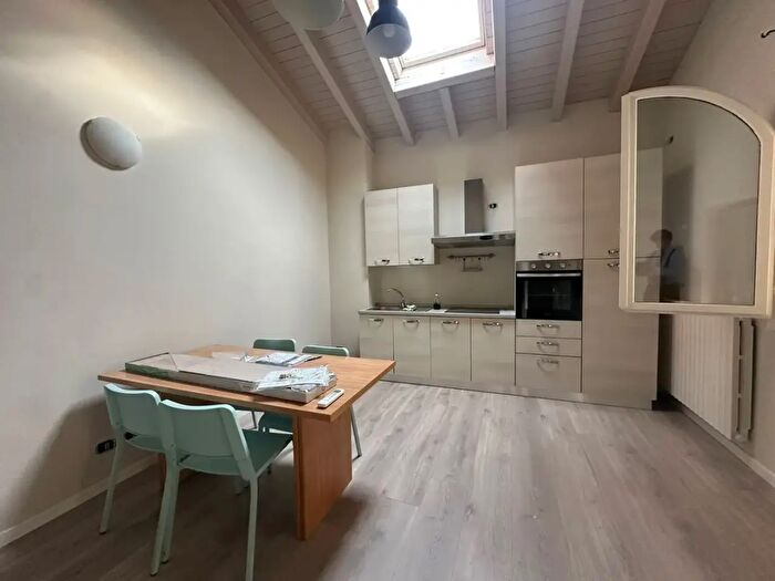 Appartamento trilocale in affitto in Via Carmagnola, Chiari