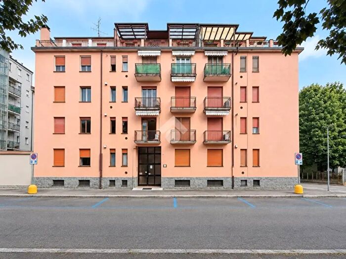 Appartamento bilocale in vendita in Via Pastrengo, Bollate