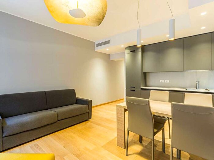 Appartamento bilocale in affitto in via BORGOSPESSO, Quadrilatero della Moda, Milano