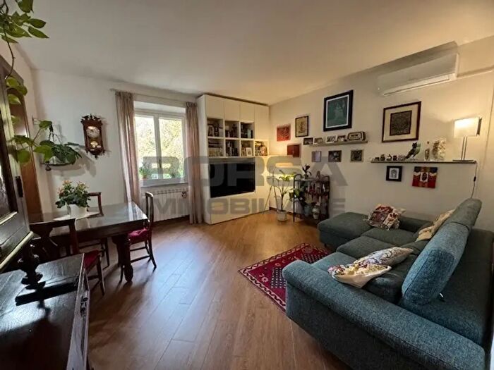 Appartamento trilocale in vendita in Via di Popogna, Livorno