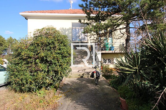 Appartamento con 5 locali in vendita in Via Sogliano, Savignano Sul Rubicone