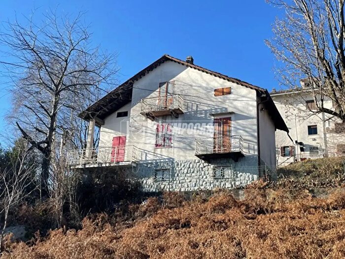 Casa quadrilocale in vendita in Via Quinzeina, Colleretto Castelnuovo