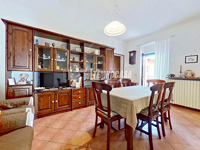 Appartamento bilocale in vendita in Vicolo Ticino, Legnano