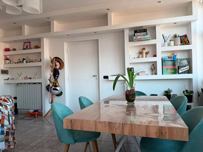 Appartamento trilocale in affitto in Via Roma, Centro, Casalnuovo di Napoli
