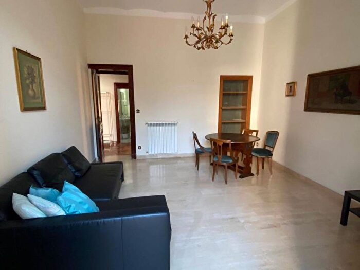 Appartamento quadrilocale in affitto in Via Michele Zannotti, Centro Storico, Napoli