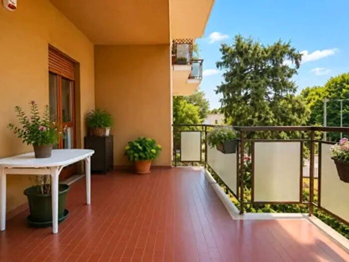 Appartamento quadrilocale in vendita in Via Francesco Vigo Pellizzari, Vimercate
