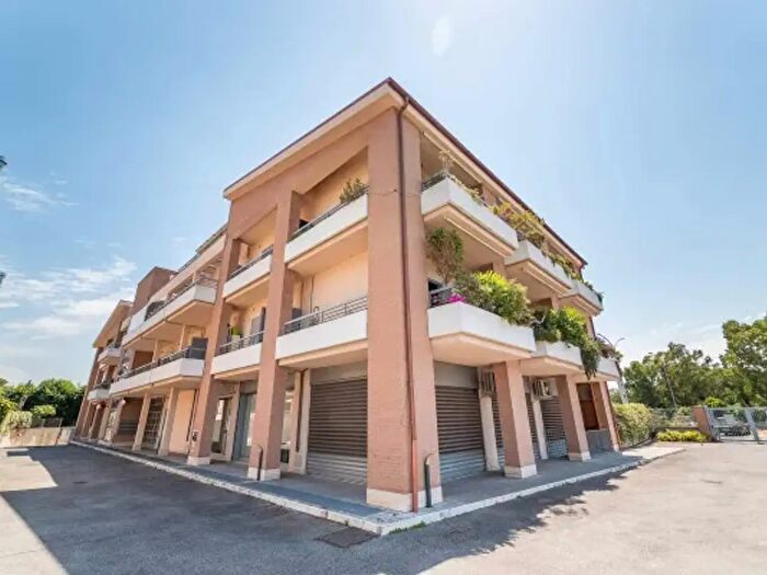 Appartamento bilocale in vendita in Via Appia Nuova, Roma