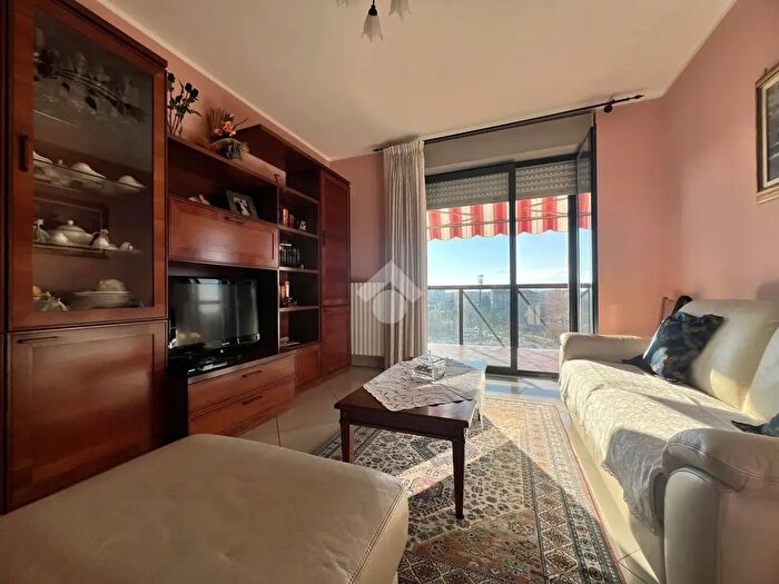 Appartamento quadrilocale in vendita in Via Riesi, Orbassano