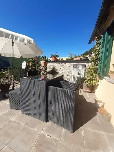 Casa con 5 locali in vendita in Via Piemonte Cenova N, Rezzo