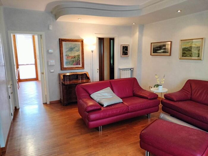 Appartamento quadrilocale in affitto in Brozzi, Firenze