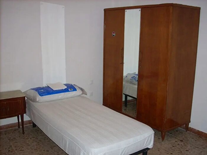 Appartamento con 6 locali in affitto in Via Cecco di Pietro, Pisa