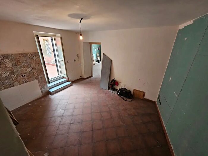 Casa quadrilocale in vendita in Via Filippo Meda, Giarre