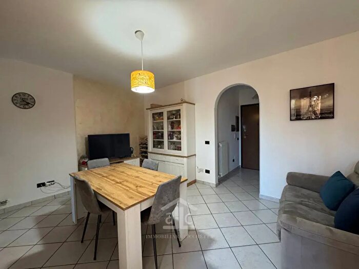 Appartamento quadrilocale in affitto in Via Dante De Blasi, Lecce