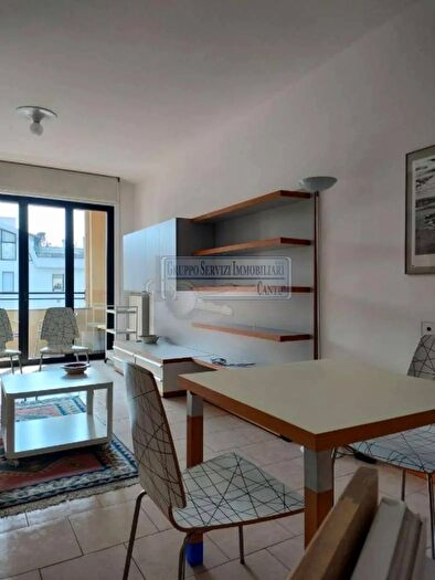 Appartamento monolocale in affitto in Viale alla Madonna Cantu, Cantu