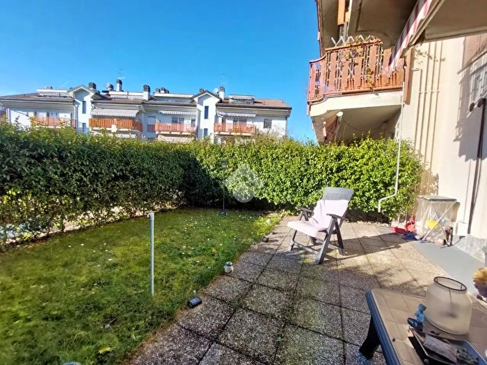 Appartamento bilocale in vendita in Via Milano, Vittuone