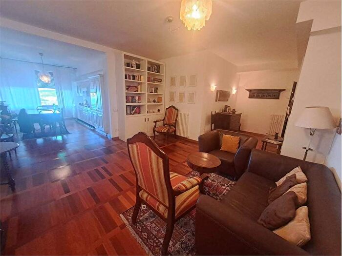 Appartamento trilocale in affitto in Via XX Settembre, Semicentro Stazione, Perugia