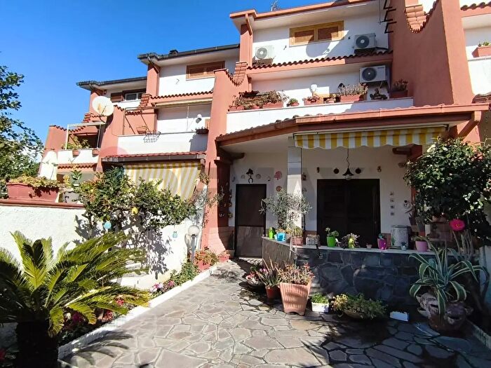 Casa con 5 locali in vendita in Via Fratelli Bandiera b, Ladispoli