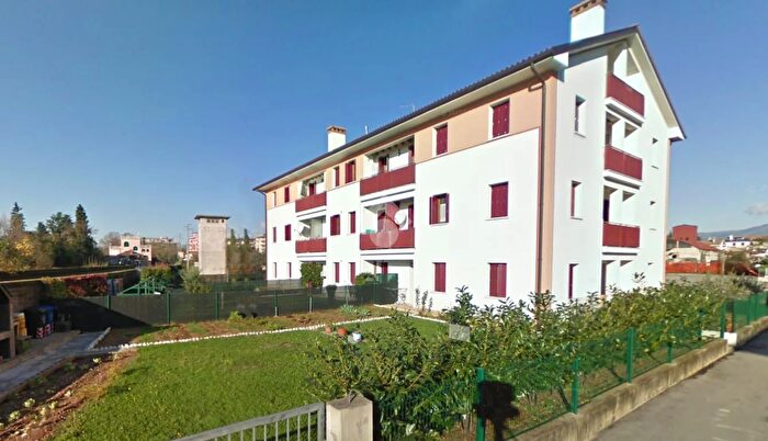 Appartamento bilocale in vendita in Via San Marco, Caerano Di San Marco