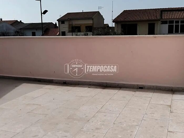 Appartamento bilocale in vendita in Via Manzoni, Santa Giusta