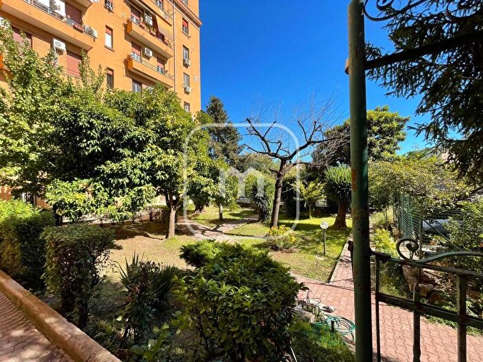 Appartamento trilocale in vendita in Via Raimondo Montecuccoli, Casal Bertone, Roma