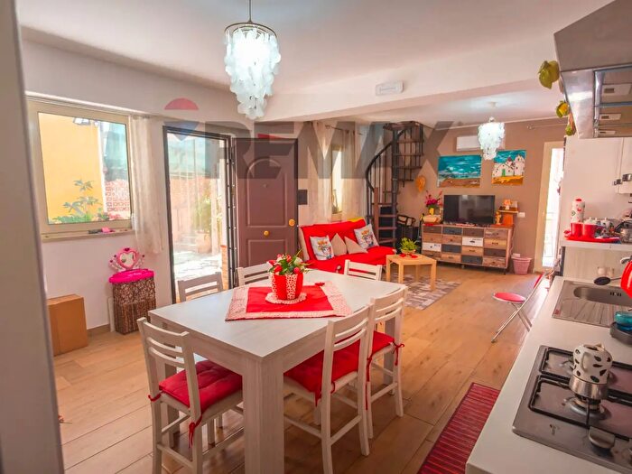 Casa con 5 locali in vendita in Contura Inferiore, Savoca