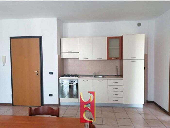 Appartamento bilocale in affitto in Via Montecchio, Cardano al Campo