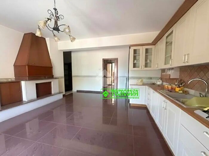 Appartamento quadrilocale in vendita in Corso Garibaldi, Mercogliano