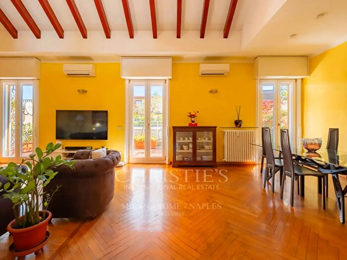 Appartamento quadrilocale in vendita in Via Benvenuto Cellini, Milano