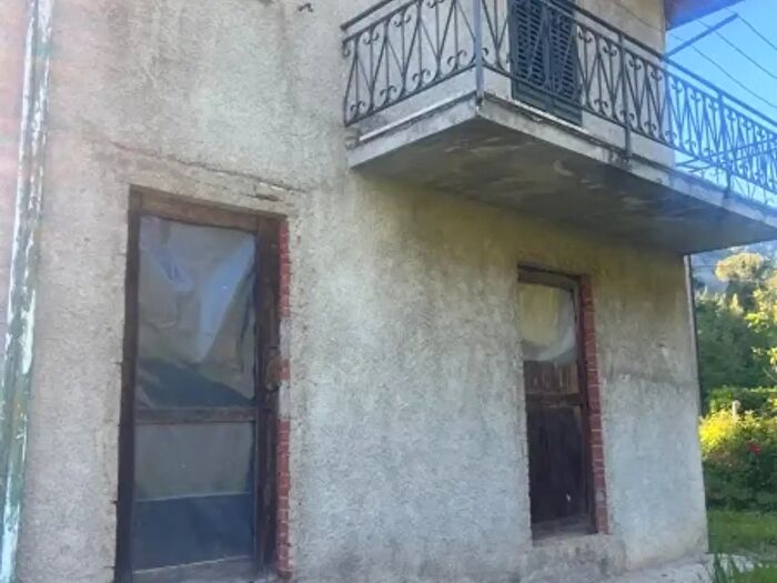 Casa con 5 locali in vendita in Borgo San Lorenzo