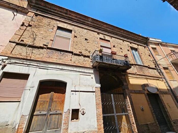 Case in Vendita e in Affitto - 2