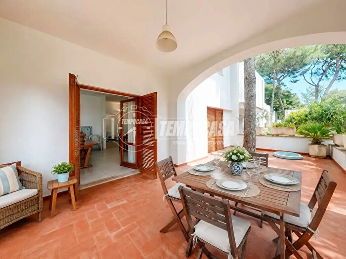 Casa con 6 locali in vendita in Via Amerigo Vespucci Campo Verde, Vernole