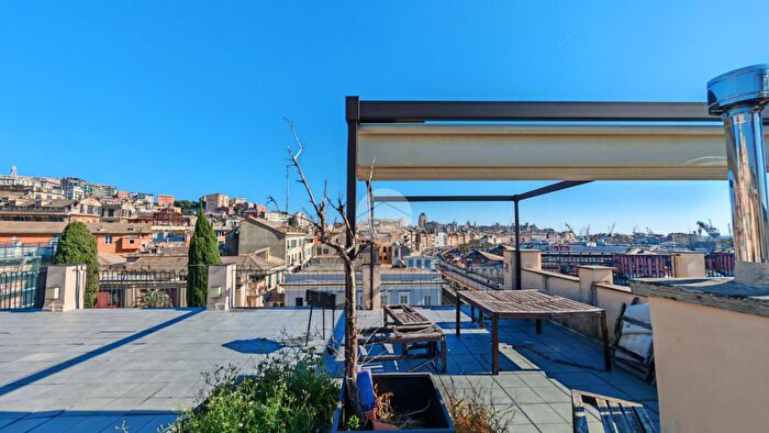 Appartamento con 5 locali in vendita in Via di Prè, Genova