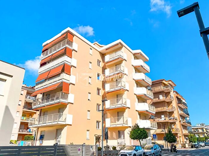 Appartamento bilocale in vendita in Via Cavour, Andora