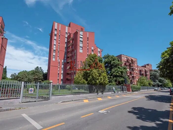 Appartamento quadrilocale in vendita in Via Valsesia, Milano