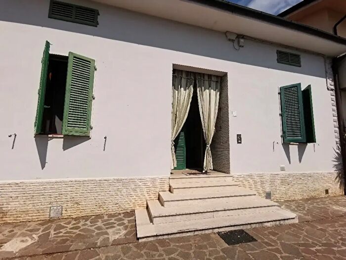 Casa quadrilocale in vendita in Fucecchio