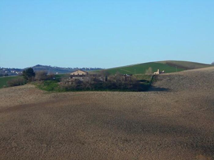 Casa con 6 locali in vendita in Amendola, Montecarotto