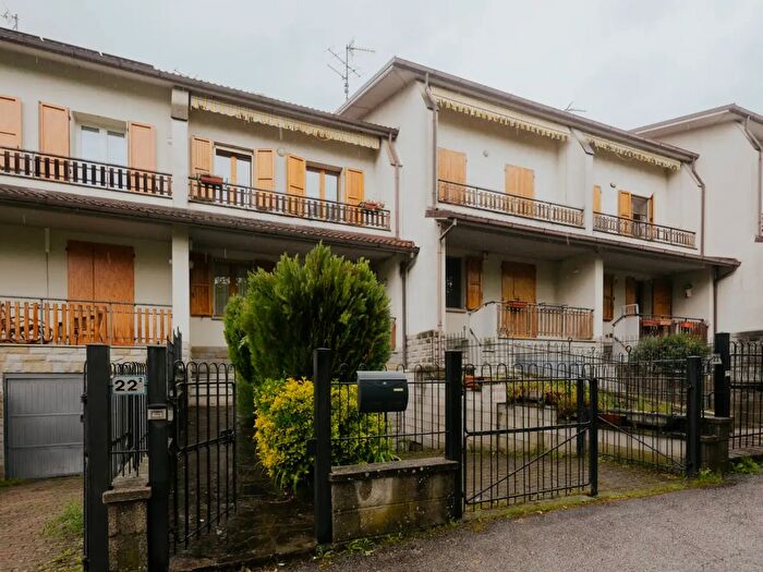 Casa quadrilocale in vendita in Monterenzio