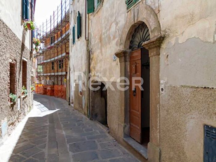 Casa con 6 locali in vendita in Via Roma, Gavorrano