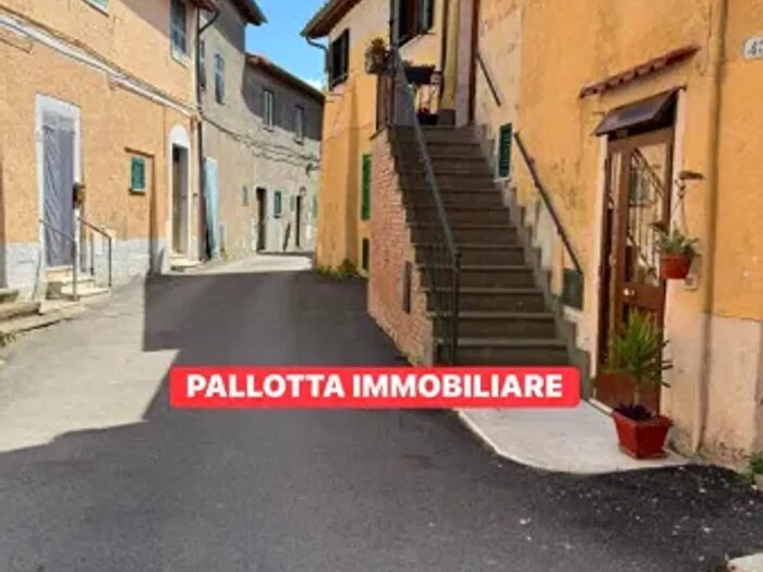 Appartamento bilocale in affitto in Via Pianora, Capodimonte